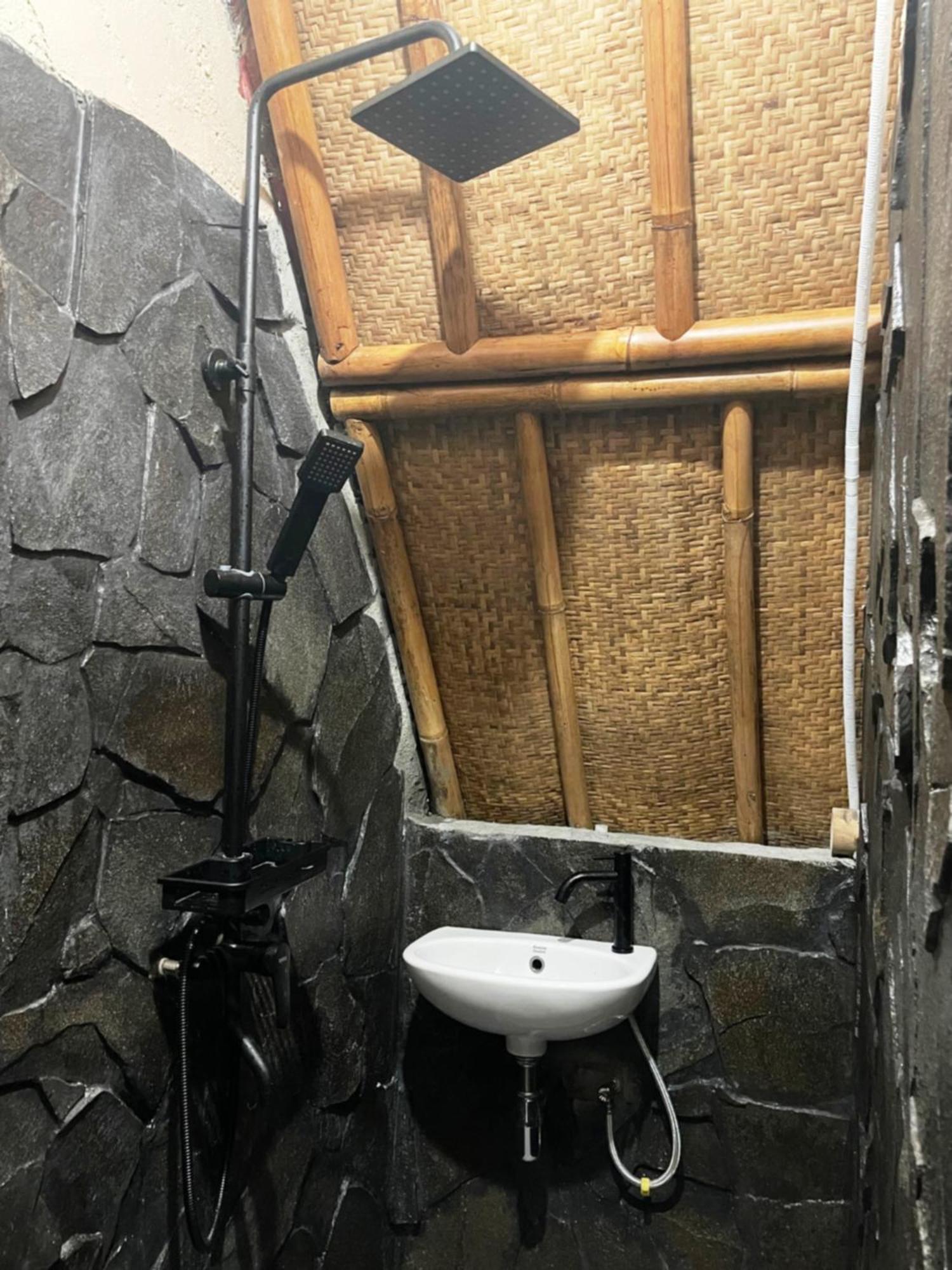 Albergue Da Housetel Kuta Kuta Lombok Exterior foto