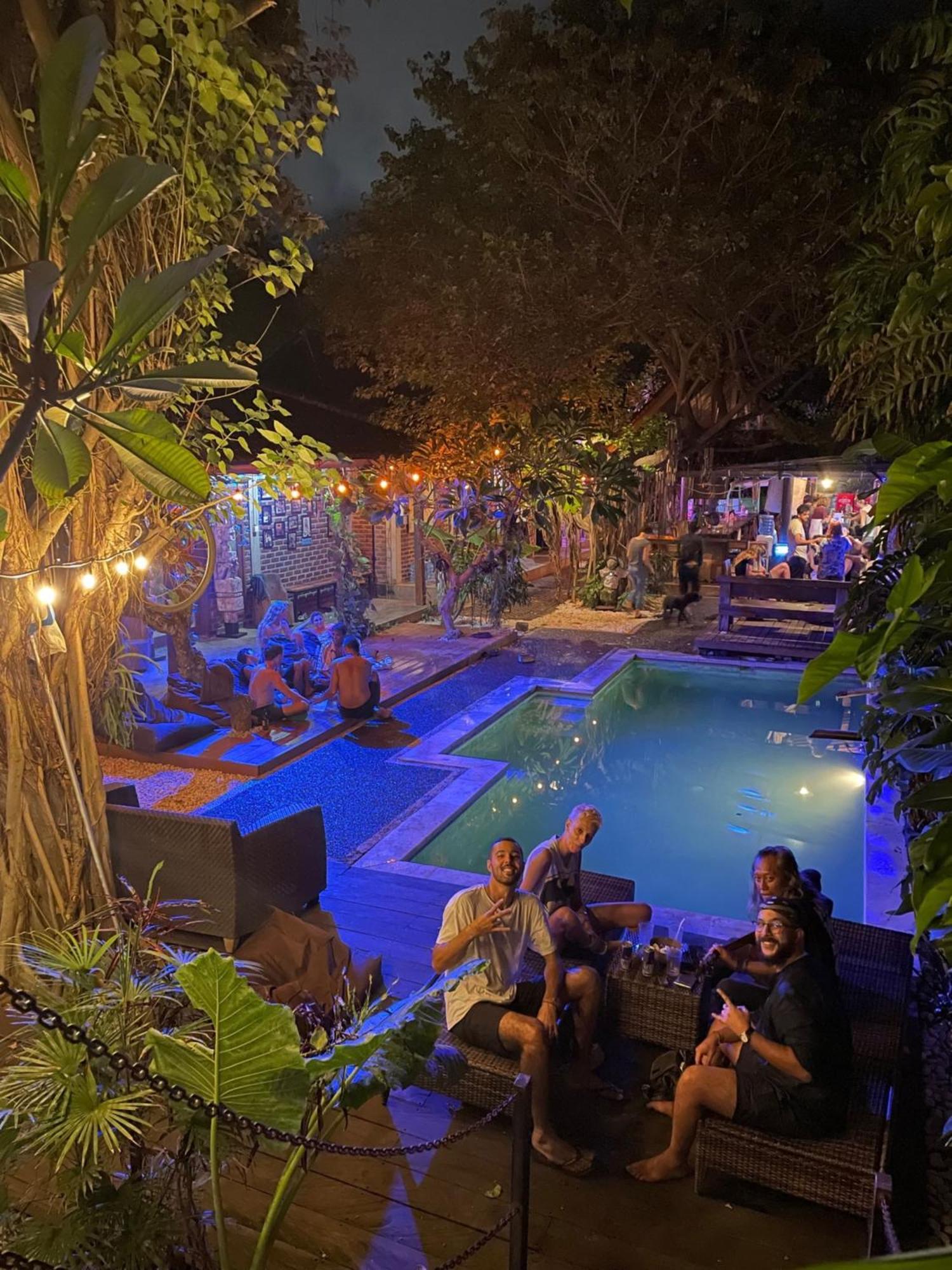 Albergue Da Housetel Kuta Kuta Lombok Exterior foto