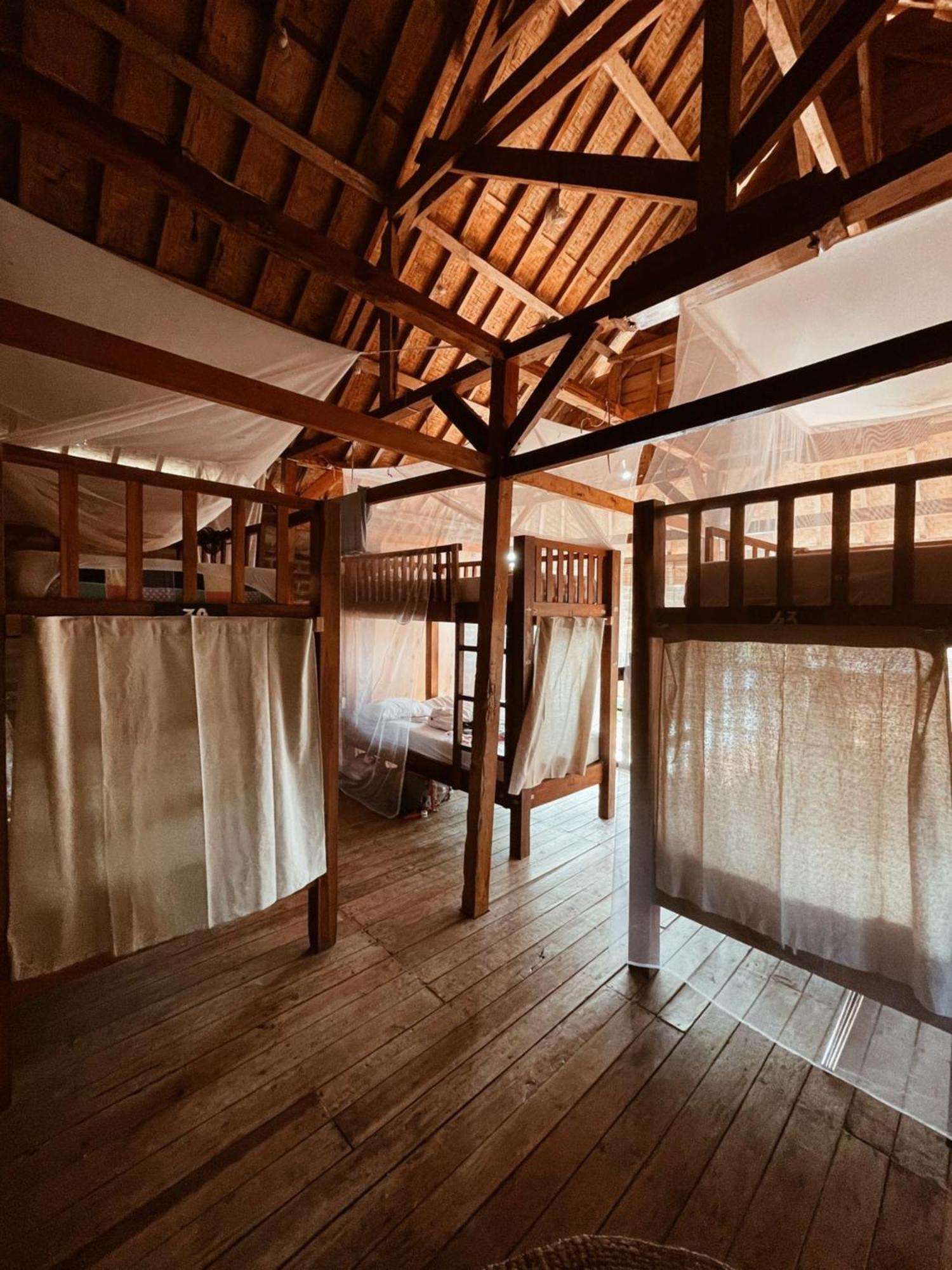 Albergue Da Housetel Kuta Kuta Lombok Exterior foto